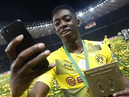 Ousmane Demb&eacute;l&eacute;, nuevo jugador del FC Barcelona, en una imagen con el Borussia Dortmund.