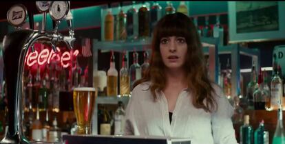 Anne Hathaway, en 'Colossal'.