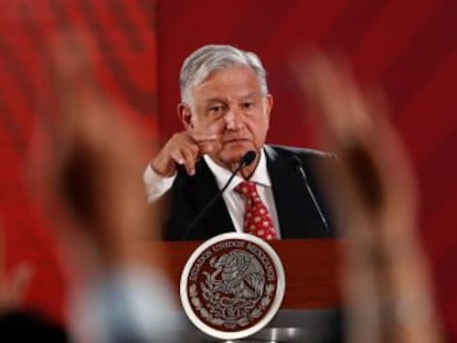 El presidente mexicano envía a su canciller a Washington ante las amenazas del estadounidense de imponer aranceles generales de hasta el 25%