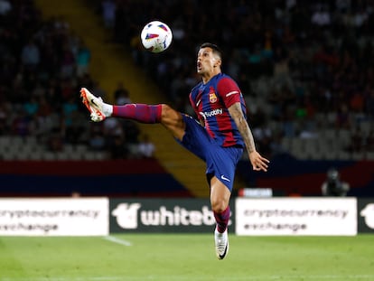 Cancelo, en el duelo ante el Celta en Montjuïc.