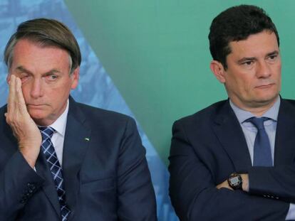 El presidente de Brasil, Jair Bolsonaro, junto al ministro de Justicia, Sérgio Moro. 