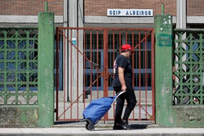 Detenido profesor Lugo