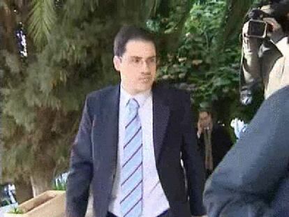 El juez Torres acusa al BBVA y a Bankinter de "obstruccionismo"