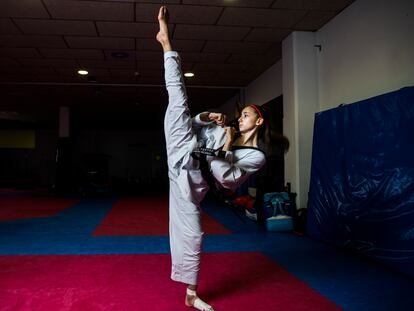 Adriana Cerezo, en el club Hankuk, antes de volar a Manchester para el Europeo de taekwondo.