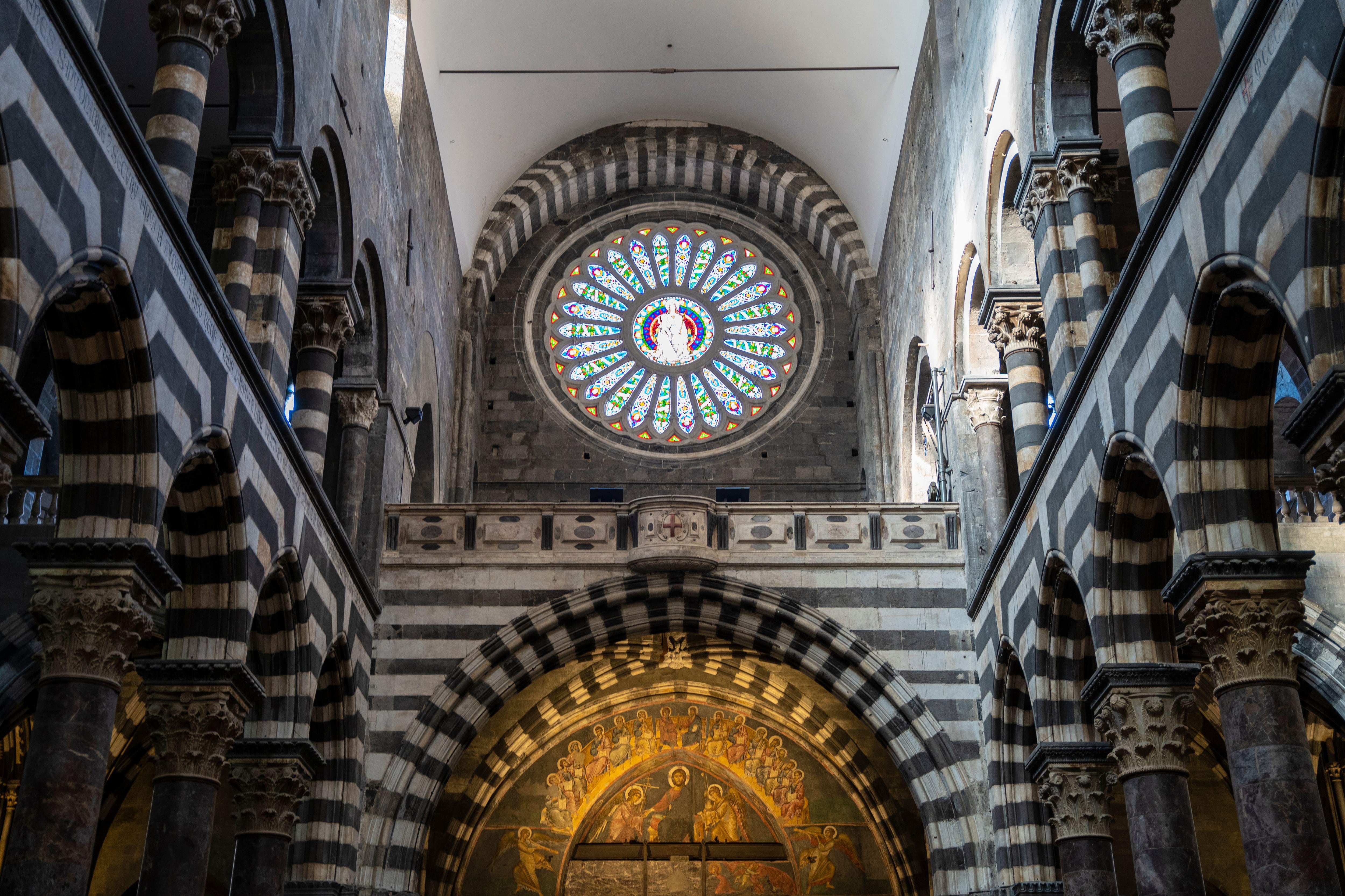 Diez iglesias en un quilómetro para (no) perderte por Génova