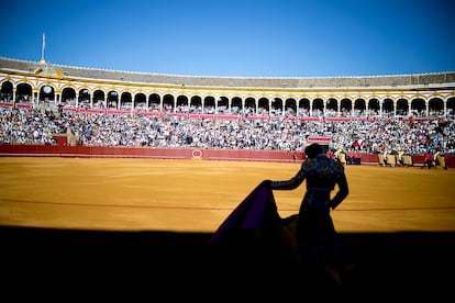 Vista de la Maestranza de Sevilla durante una corrida.