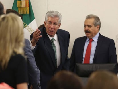 El secretario de Transportes, Ruiz Esparza, en el Congreso.