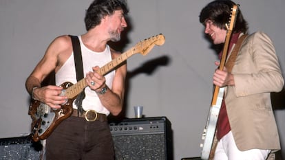 John Mayall y Mick Taylor, en el Beacon Theatre de Nueva York en junio de 1982.