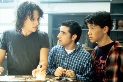 Heath Ledger, David Krumholtz y Joseph Gordon-Levitt en '10 razones para odiarte' (Gil Junger, 1999)