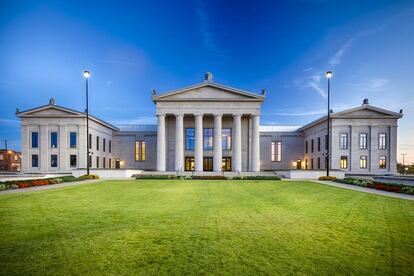 El reciente edificio federal del palacio de justicia de Tuscaloosa, en Alabama (Estados Unidos) es uno de los venerados ejemplos de arquitectura clásica en el decreto Making Federal Buildings Beautiful Again. |