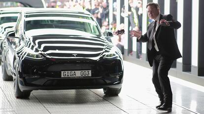 Elon Musk, en un momento de la presentación de la nueva factoría de Tesla en Grünheide (Alemania), el pasado mes de marzo.