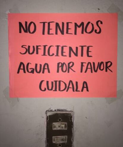 Algunos líderes vecinales tuvieron que fungir como “policías hidráulicos” cuidando el uso racional del líquido.