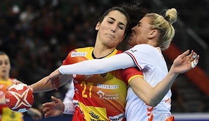 Lara González Ortega, durante la final del Mundial de balonmano femenino 2019.