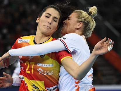 Lara González Ortega, durante la final del Mundial de balonmano femenino 2019.