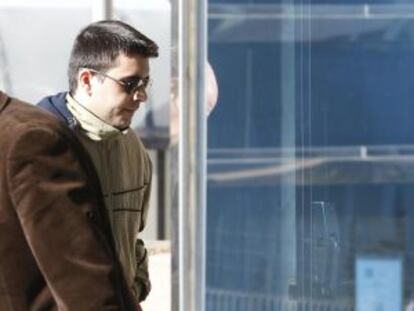 Jorge Miranda entrando en la Audiencia Provincial de Madrid.