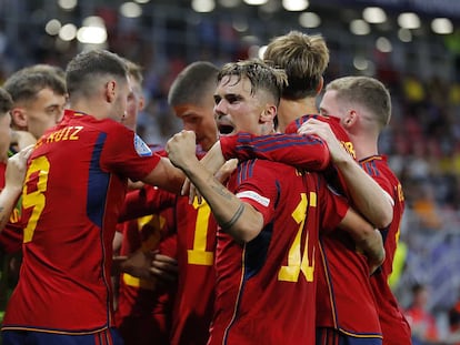 La selección española sub-21 celebrando un gol en la Eurocopa.
