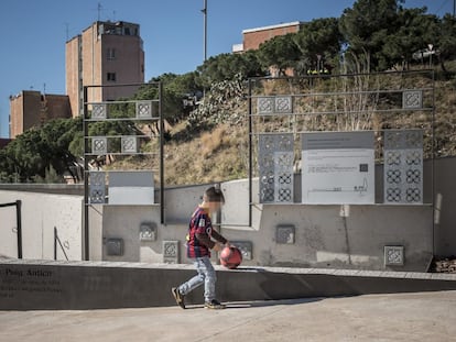 Passarel·la inaugurada l'any passat en memòria de Puig Antich.