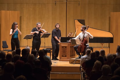 Nevermind members Anna Besson, Louis Creac'h, Robin Pharo, and Jean Rondeau perform their own arrangement of Bach's Goldberg Variations.