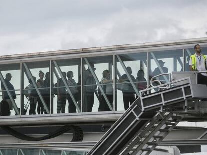 Pasajeros en el Aeropuerto de Barcelona-El Prat.