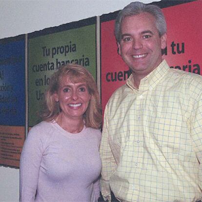 Luz Urrutia y Drew Edwards.