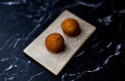 Croquetas de jamón de La Barra de la Tasquería, finalistas en la edición de este año del concurso croquetas de Madrid Fusión.