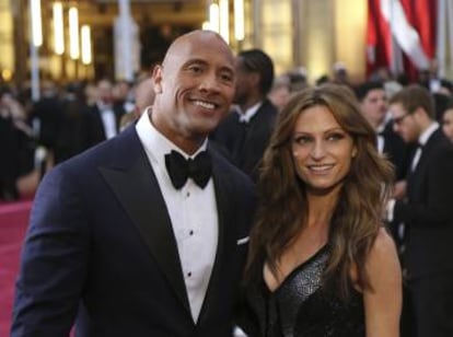 Dwayne Johnson y su mujer, la cantante Lauren Hashian.