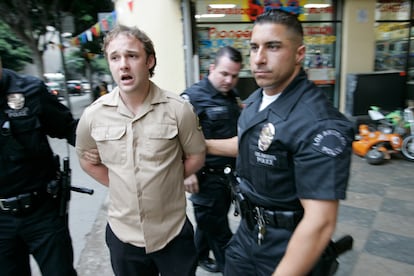 Brad Renfro durante su detención en Los Ángeles en 2005. 