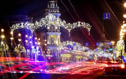 Iluminación navideña de San Petersburgo en diciembre de 2018.