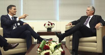 Sánchez junto al presidente de Cuba, Miguel Díaz Canel. 