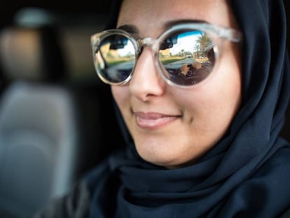 Una mujer saudí al volante.