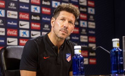 Simeone durante la rueda de prensa de este viernes.