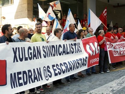 Protestas de la CIG delante del juzgado