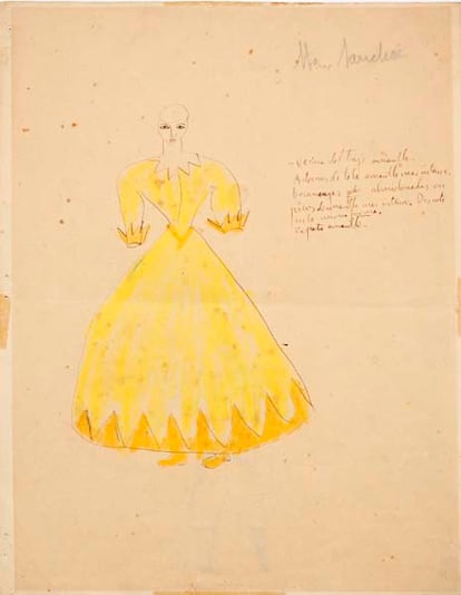 Los dibujos de Federico García Lorca para "La Zapatera Prodigiosa" (1930), a subasta. Inscripción del autor: "Vecina del traje amarillo. Adornos de tela amarilla más intensa. Bocamangas almidonadas en picos de amarillo más intenso. Descote en la misma forma. Zapato amarillo.