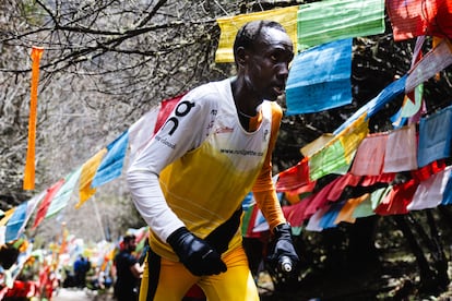 El keniano Patrick Kipngeno, durante el Golden Trail Series.