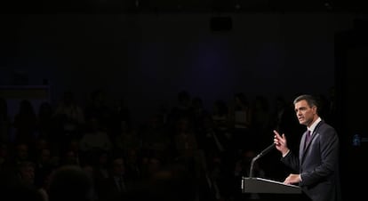 Prime Minister Pedro Sánchez speaking today in Madrid.