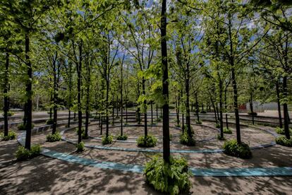 El laberint del parc de l'Estació del Nord.