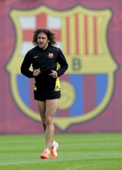 Carles Puyol, durante un entrenamiento con el Barça