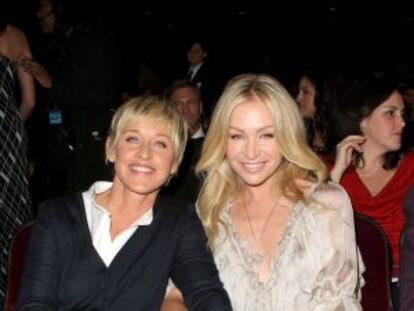 Ellen DeGeneres con su esposa Portia de Rossi.