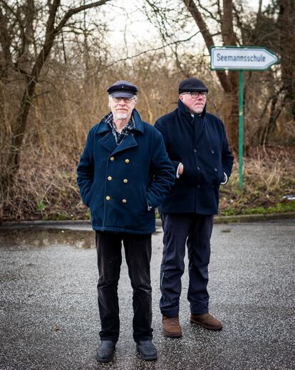 Kai Völkner y Roland Giers, dos jubilados que viven en la península de Priwall. 