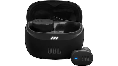 Auriculares inalámbricos JBL.