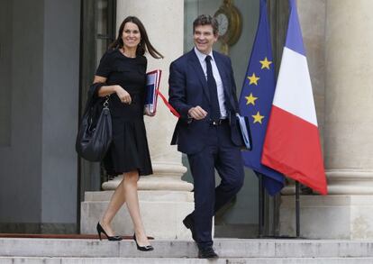 Los entonces ministros Aurélie Filippetti y Arnaud Montebourg, en 2013 saliendo del Elíseo.