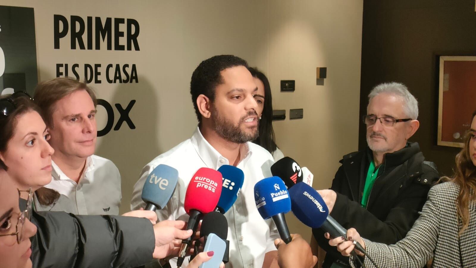 Última hora de la actualidad política, en directo | Garriga (Vox): “Nos da igual el candidato que proponga el PP en la Comunidad Valenciana, lo que nos importa son las políticas”