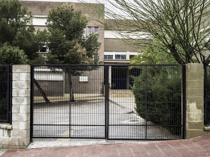 Imanol Castillo disparó cinco tiros en la puerta del colegio a su expareja cuando ella recogía al hijo de ambos.