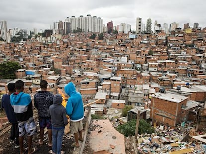 Vista da favela de Parais&oacute;polis: regi&atilde;o cobra melhorias. 