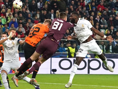 Rüdiger marca el gol del empate en el partido entre el Shakhtar y el Real Madrid este martes.