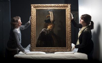 'Autorretrato con gorro y pluma blanca', de Rembrandt, pertenece al English National Trust.