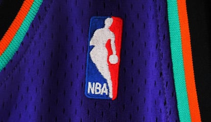 Logo de la NBA en una camiseta