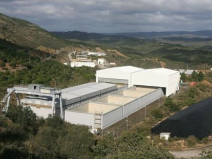 Vista de la sala de control del almac&eacute;n centralizado de residuos de baja y media intensidad de El Cabril, en C&oacute;rdoba.