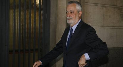 El expresidente José Antonio Griñán, la pasada primavera en los juzgados.