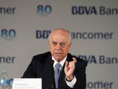 El presidente del grupo bancario español BBVA, Francisco González, en un foro celebrado en Ciudad de México. EFE/archivo